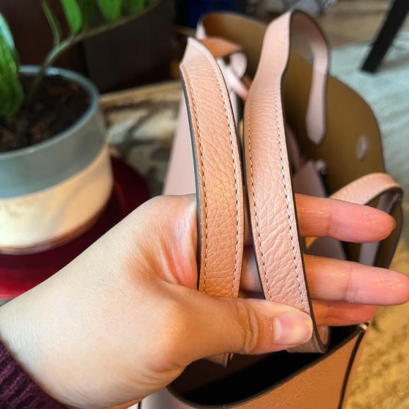 ❌SOLD❌NWT Tory Burch Large Tote with pouch - Picture 4 of 7